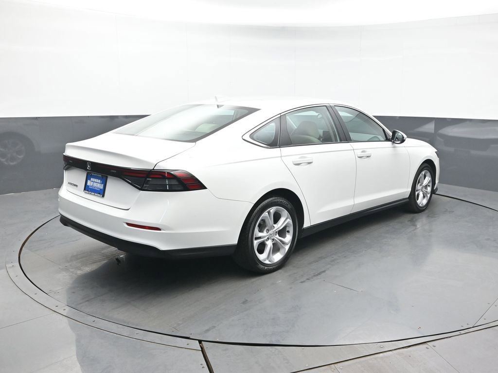 Used 2024 Honda Accord LX image 6