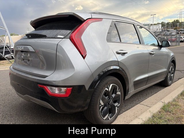 Certified 2024 Kia Niro Wind w/ Wind Preserve Package FWD image 5