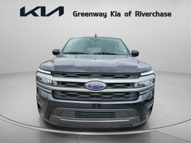 Used 2024 Ford Expedition Max XLT image 2