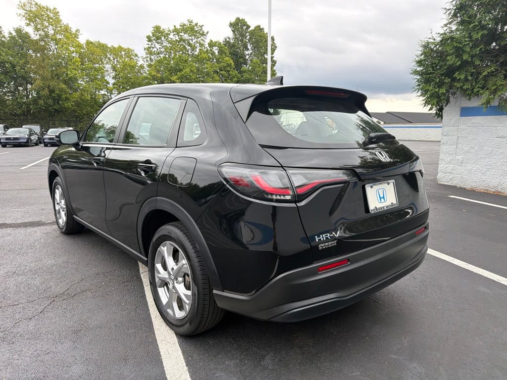 Certified 2024 Honda HR-V LX image 3