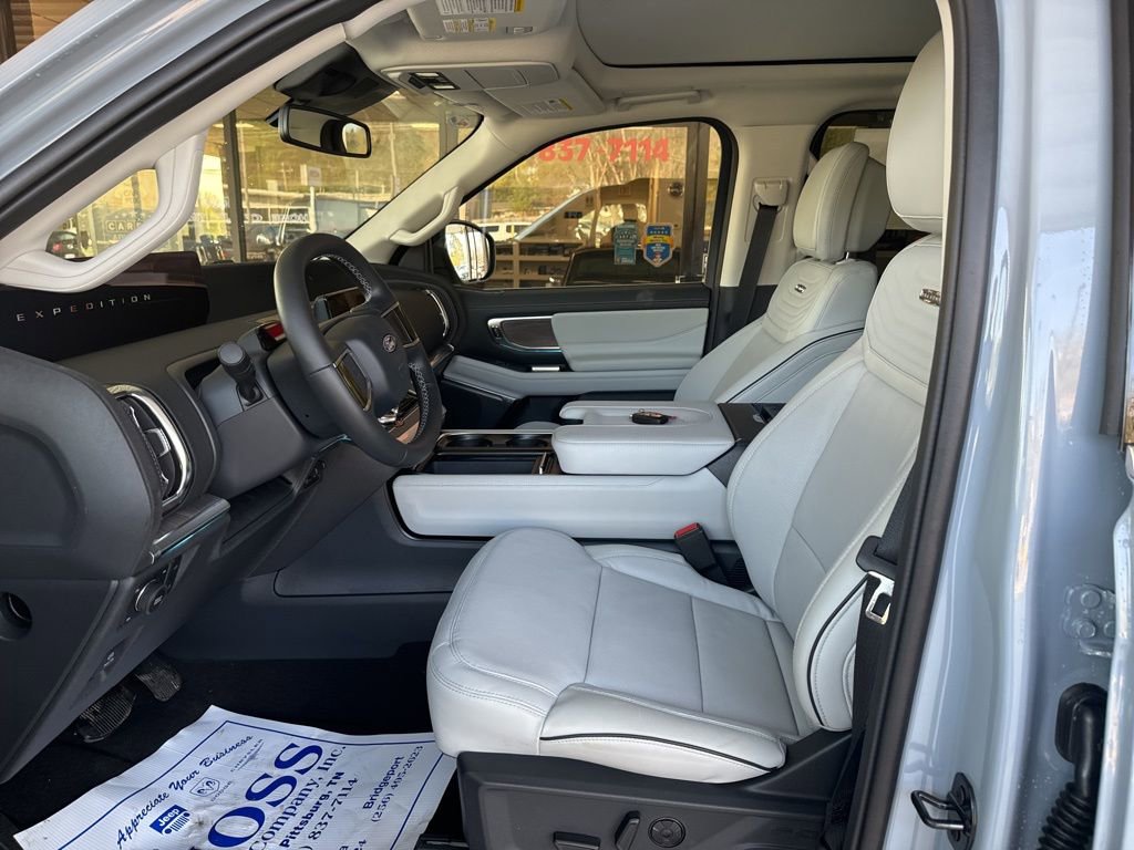 New 2026 Ford Expedition Max Platinum w/ Platinum Ultimate Package image 8