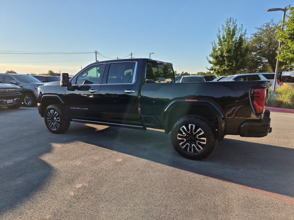 Used 2024 GMC Sierra 2500 Denali Ultimate w/ Max Trailering Package AWD/4WD image 6