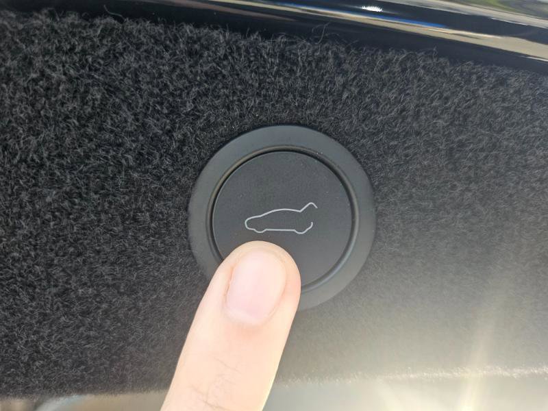 Used 2024 Tesla Model 3 Performance image 77