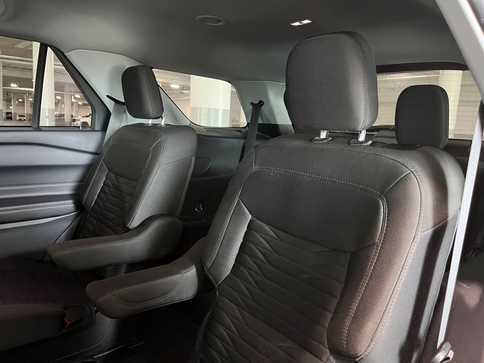 Used 2021 Ford Explorer XLT AWD/4WD image 35