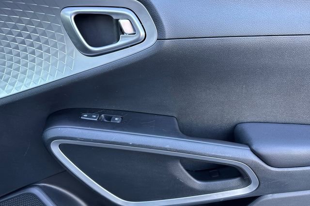 Used 2023 Kia Soul LX w/ Option Group 015 image 21