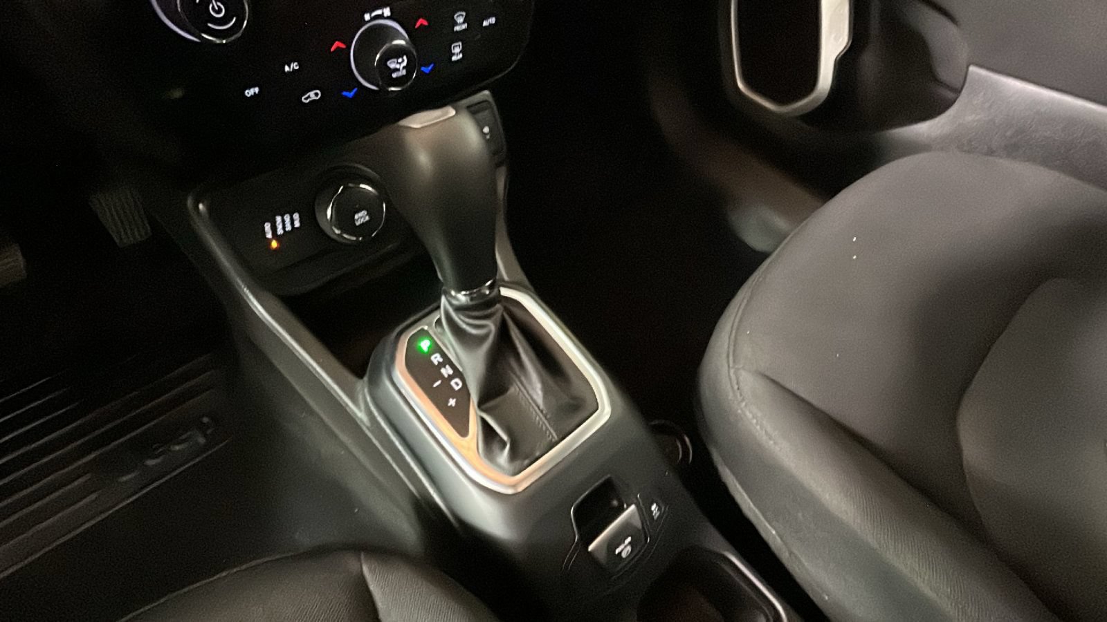 Used 2021 Jeep Renegade Sport AWD/4WD image 24