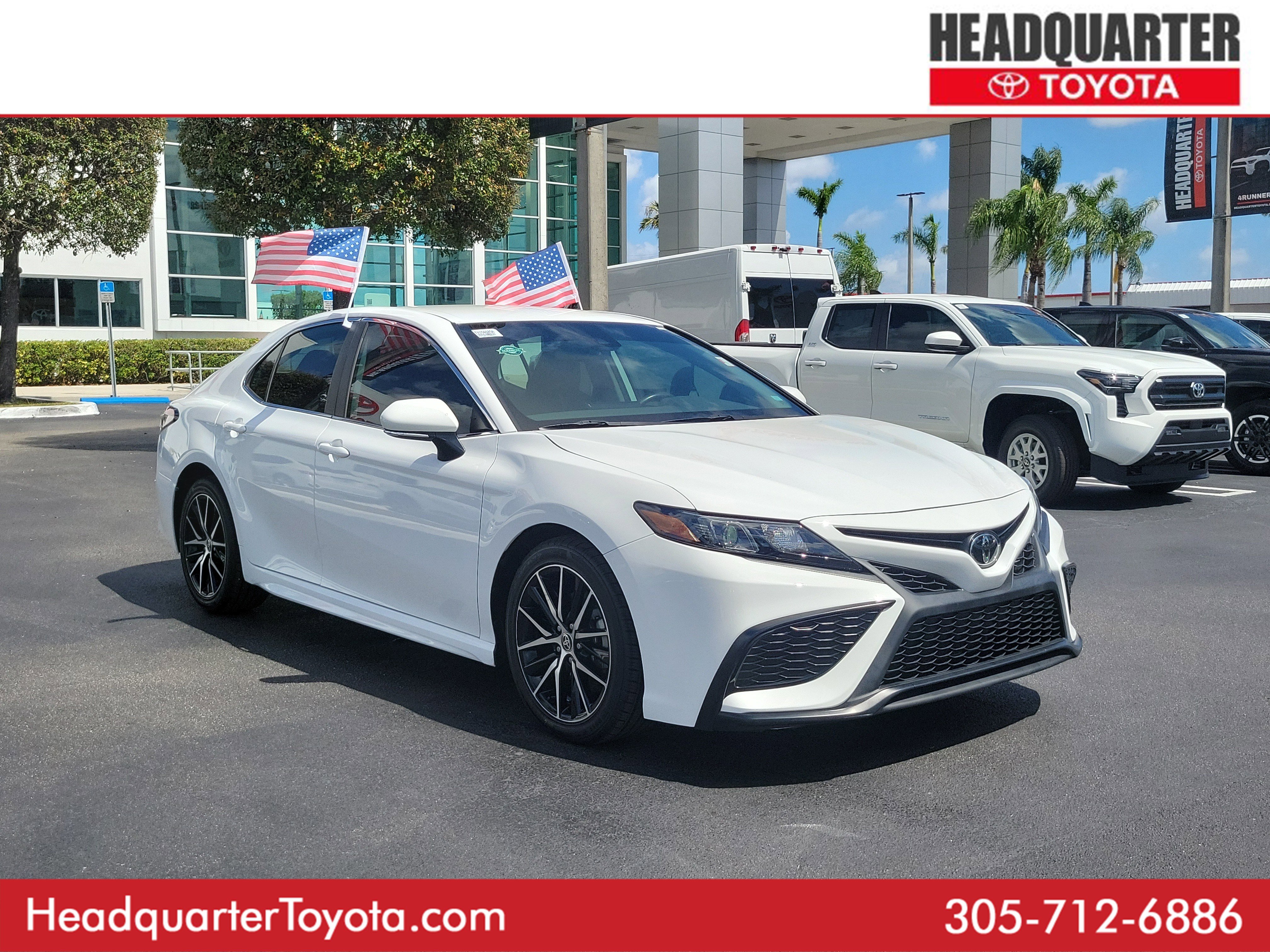 Used 2023 Toyota Camry SE w/ Convenience Package FWD image 1
