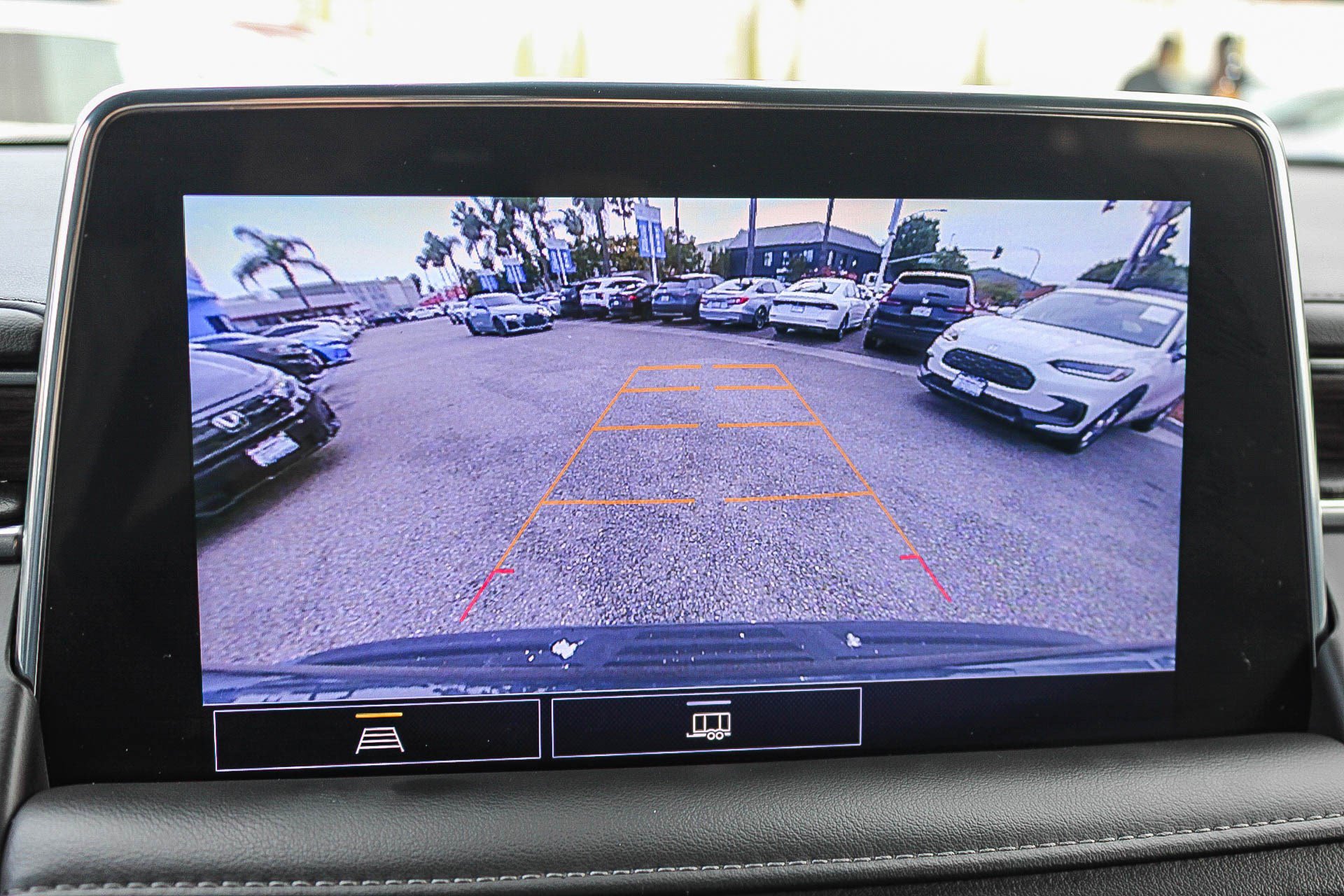 Used 2021 Chevrolet Suburban LT image 25