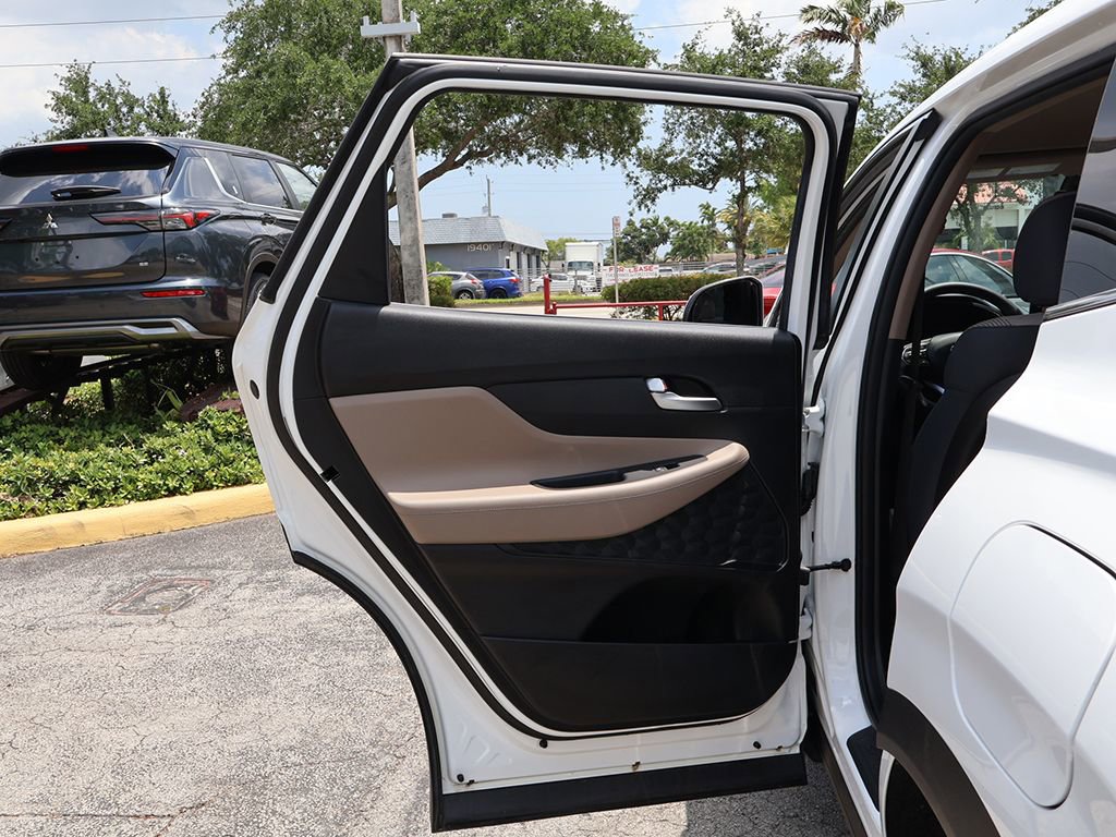 Used 2023 Hyundai Santa Fe SE FWD image 25