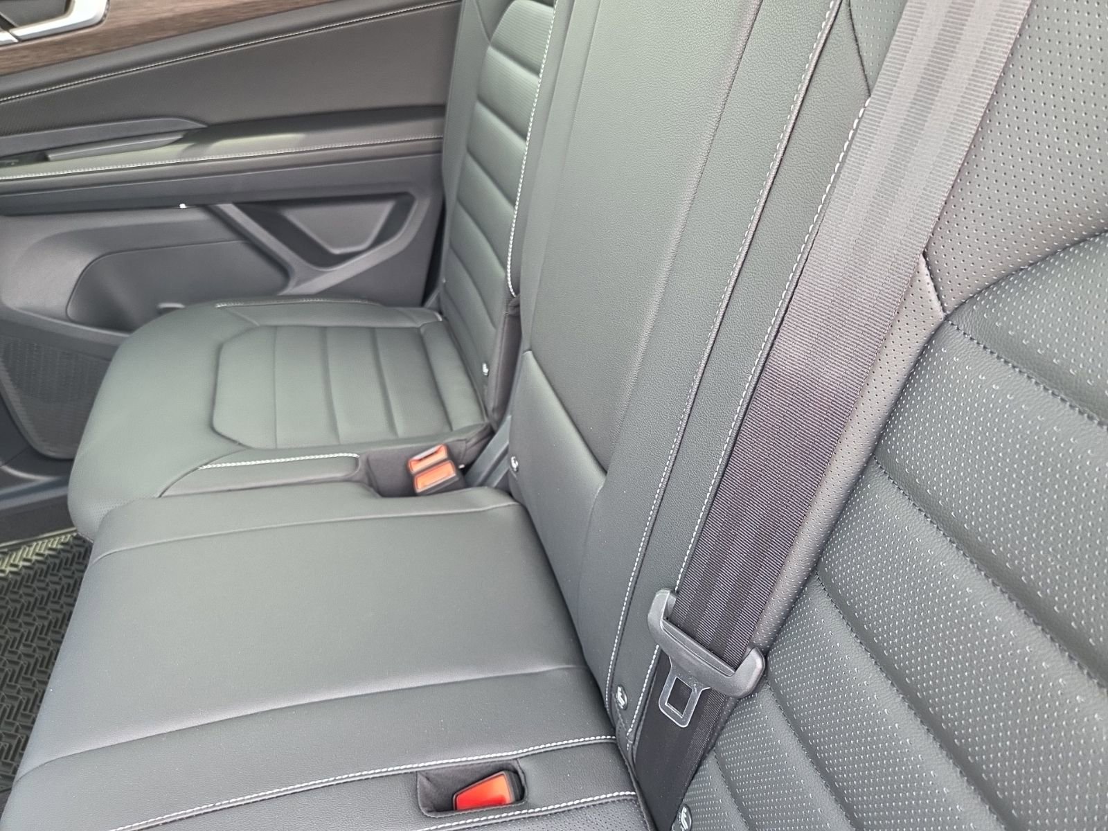 New 2026 Volkswagen Atlas SEL image 21