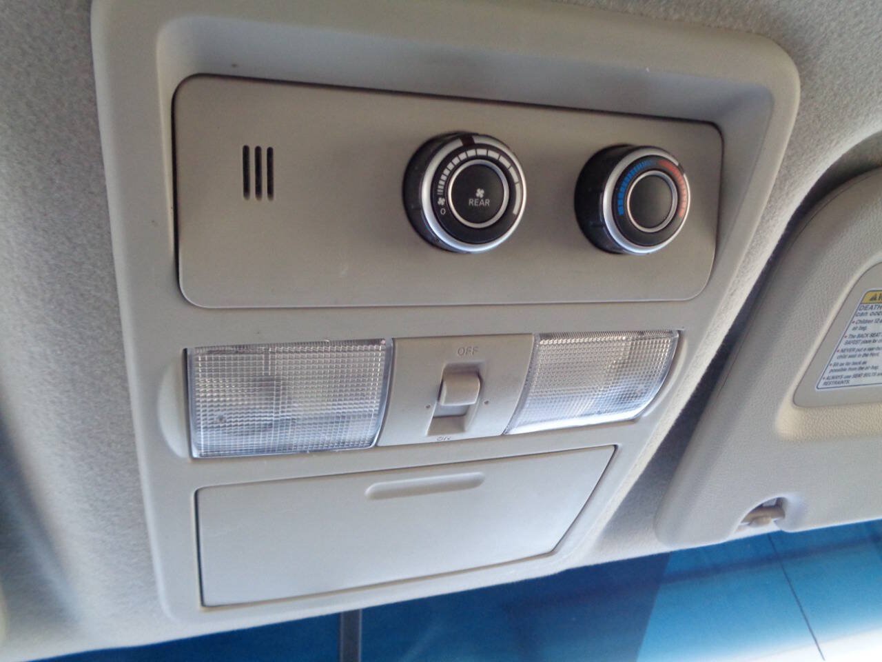 Used 2019 Nissan NV 3500 SL RWD image 38