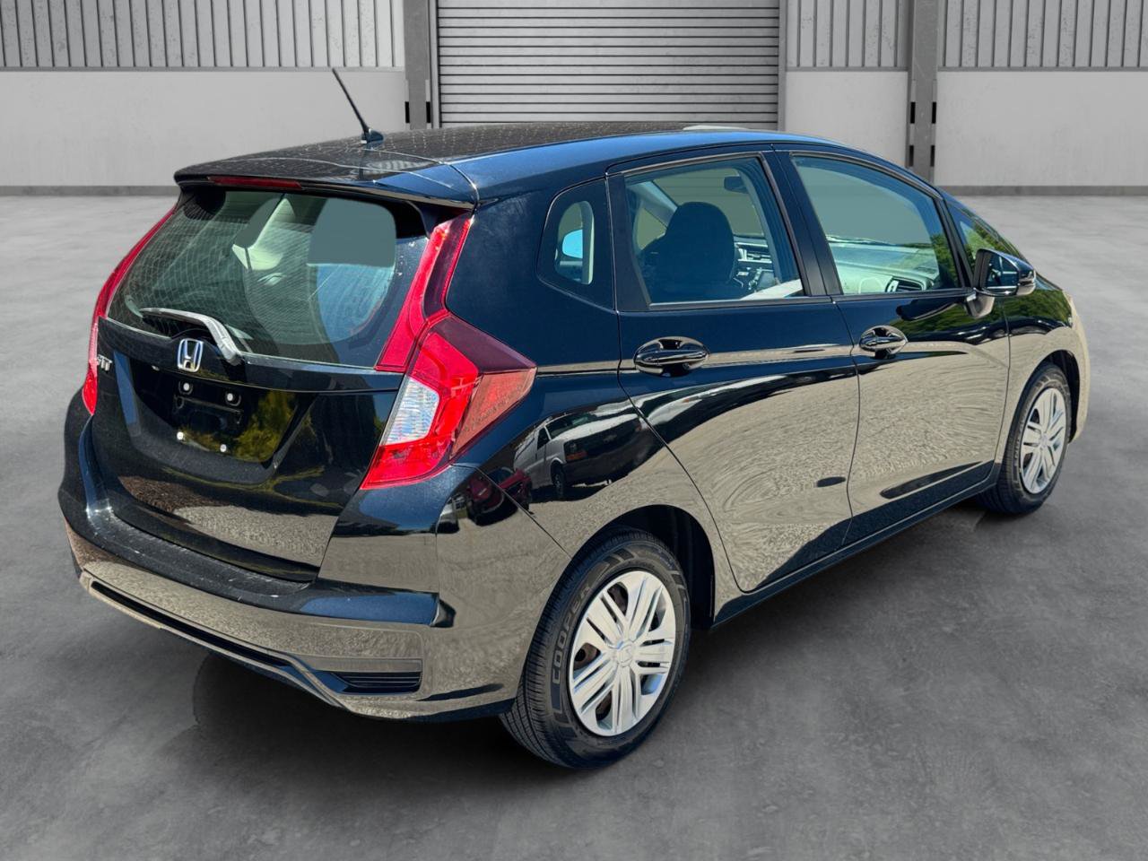 Used 2018 Honda Fit LX image 31