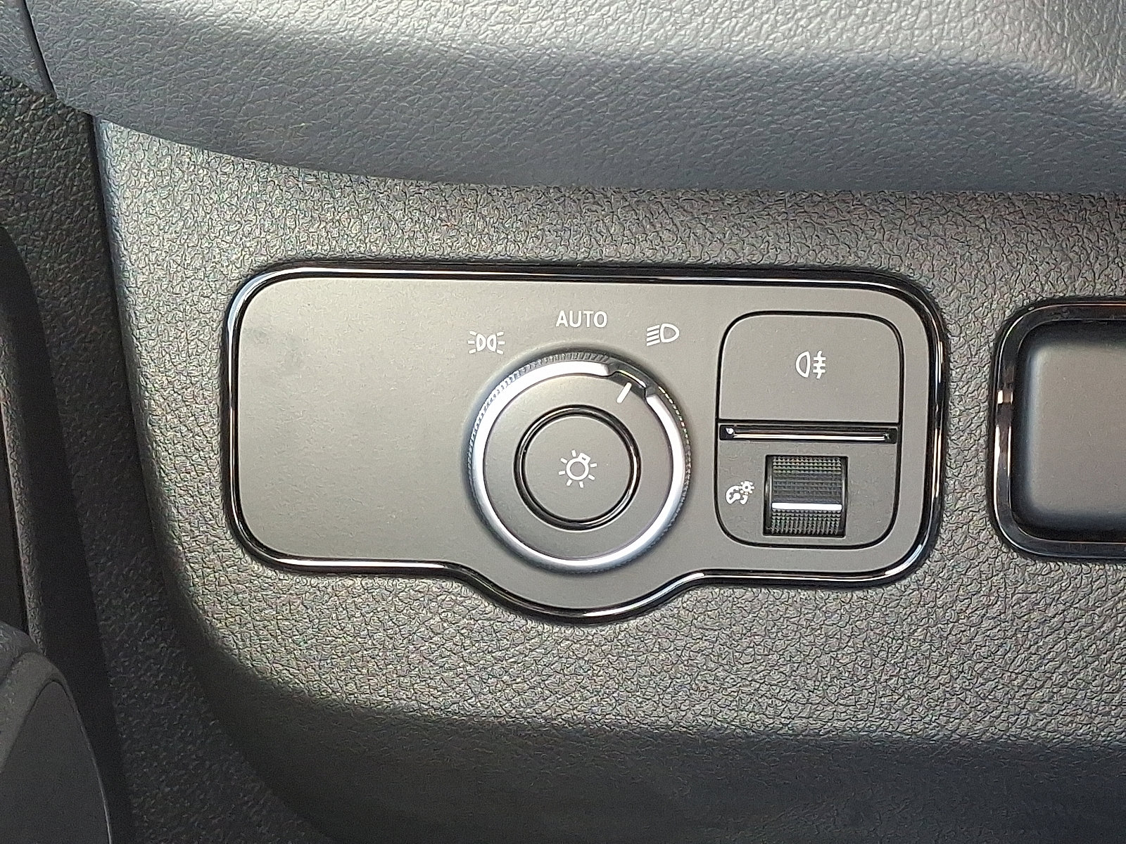 Used 2023 Mercedes-Benz Sprinter 4500 image 26