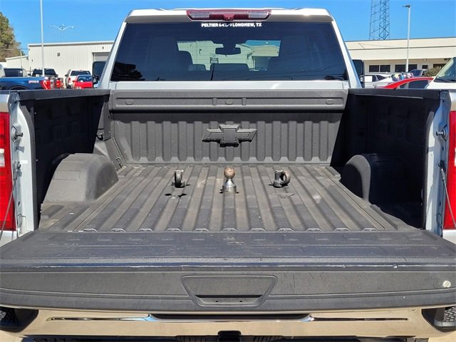 Used 2022 Chevrolet Silverado 2500 LTZ w/ Gooseneck/5TH Wheel Package image 9