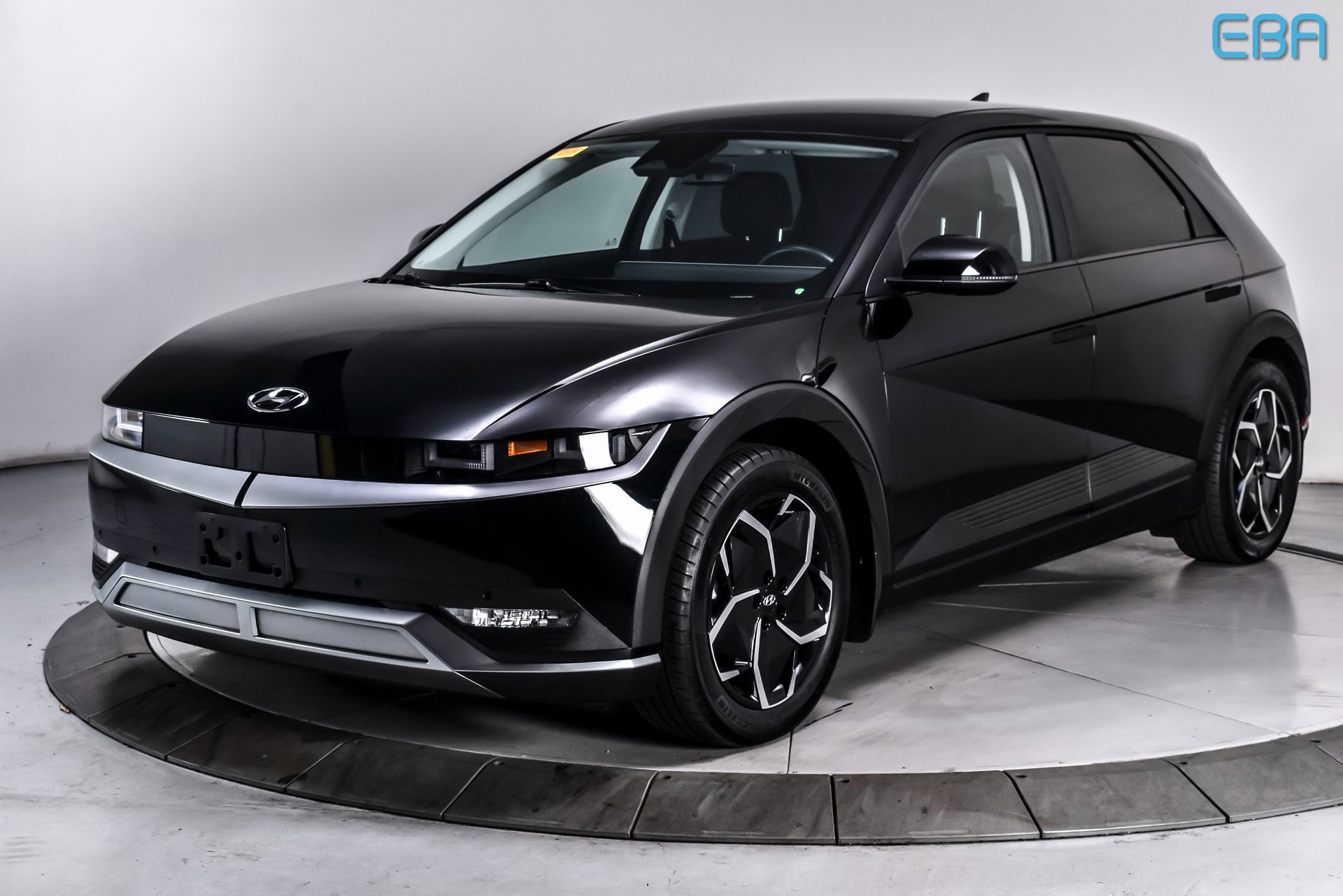 Used 2024 Hyundai Ioniq 5 SEL image 2