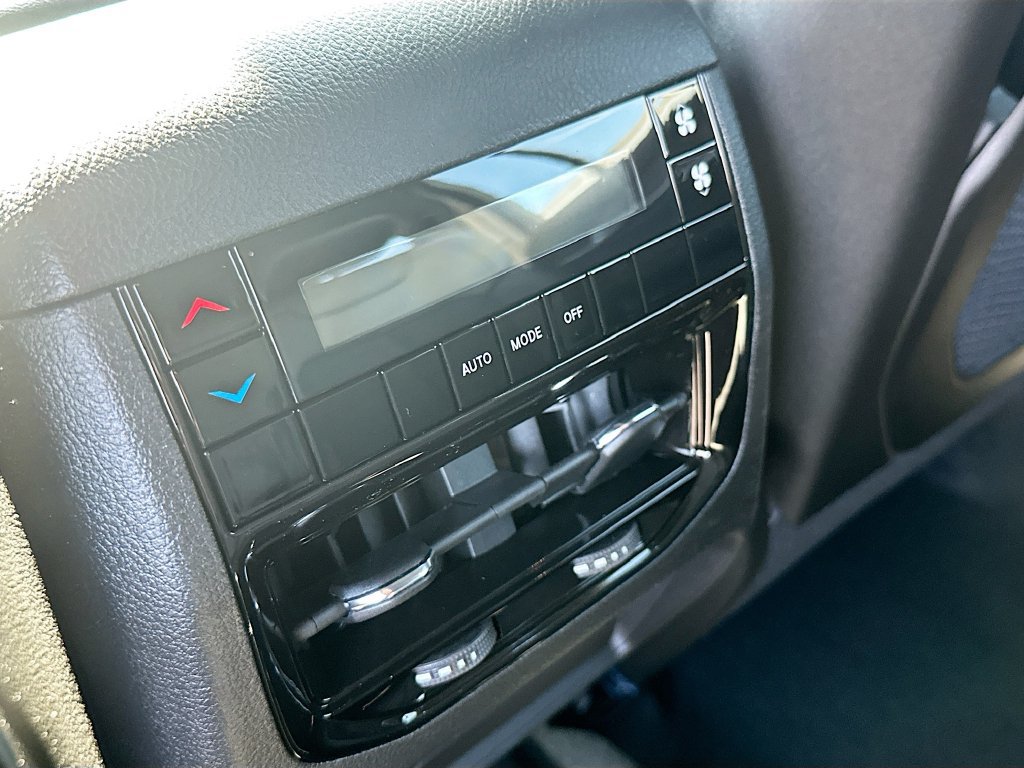 New 2026 Jeep Grand Cherokee L 4WD image 33