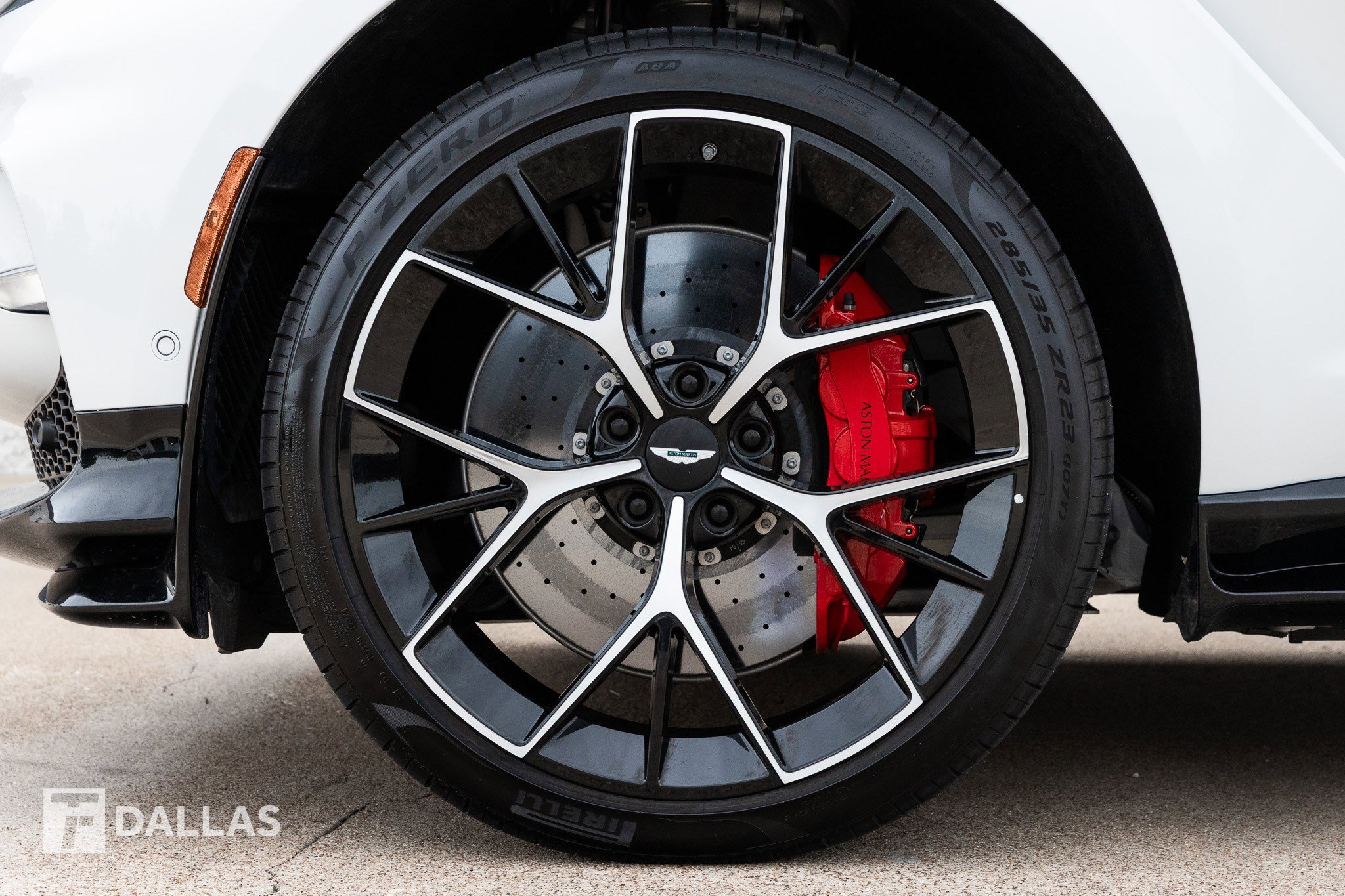 Used 2025 Aston Martin DBX 707 image 8