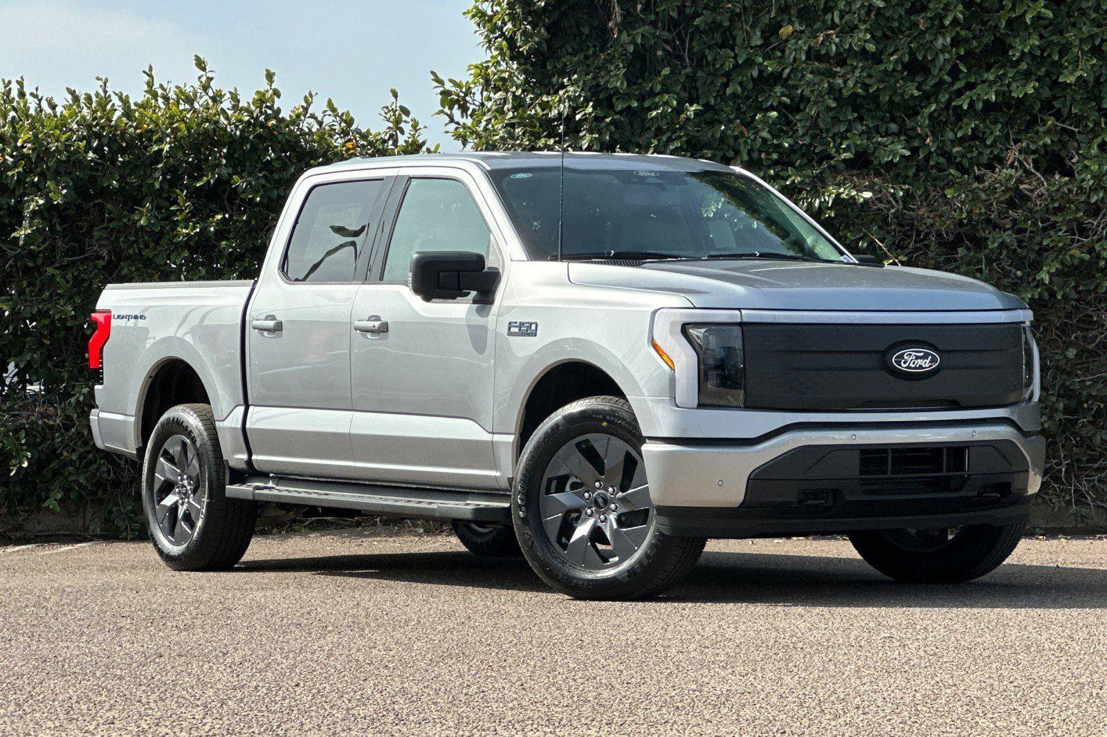 New 2025 Ford F150 Lightning Flash