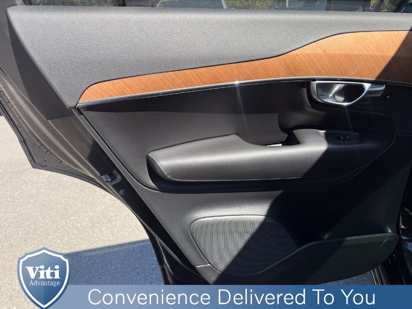 Certified 2025 Volvo XC90 B6 Plus w/ Protection Package Premier AWD/4WD image 20
