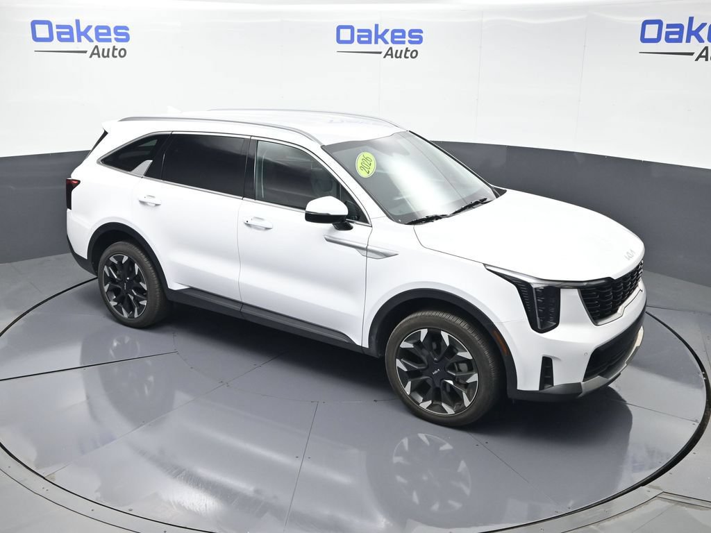 Certified 2026 Kia Sorento EX AWD/4WD image 47