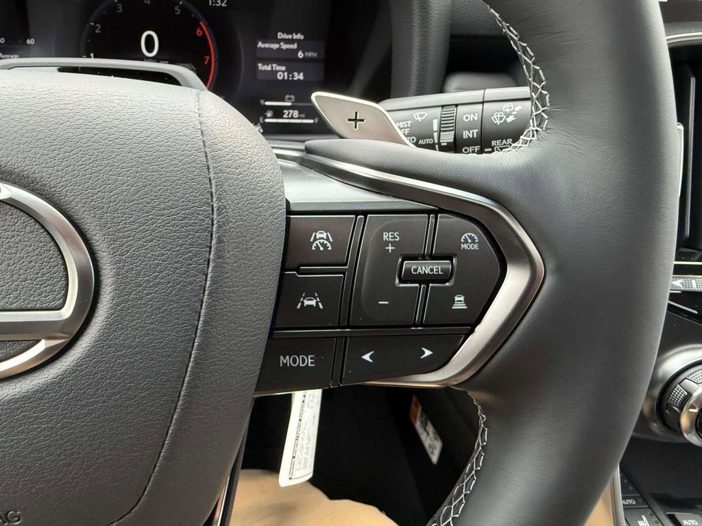 New 2025 Lexus LX 700h Overtrail image 17