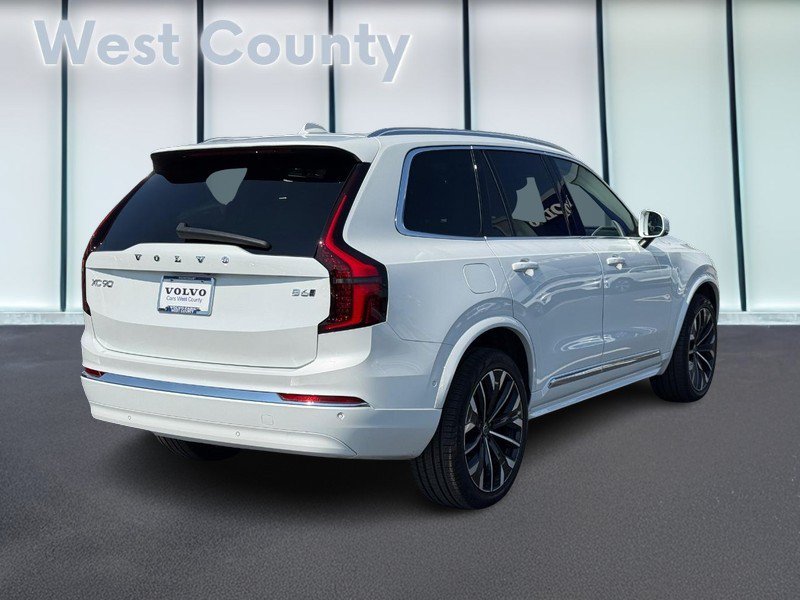 Certified 2026 Volvo XC90 B6 Plus AWD/4WD image 4