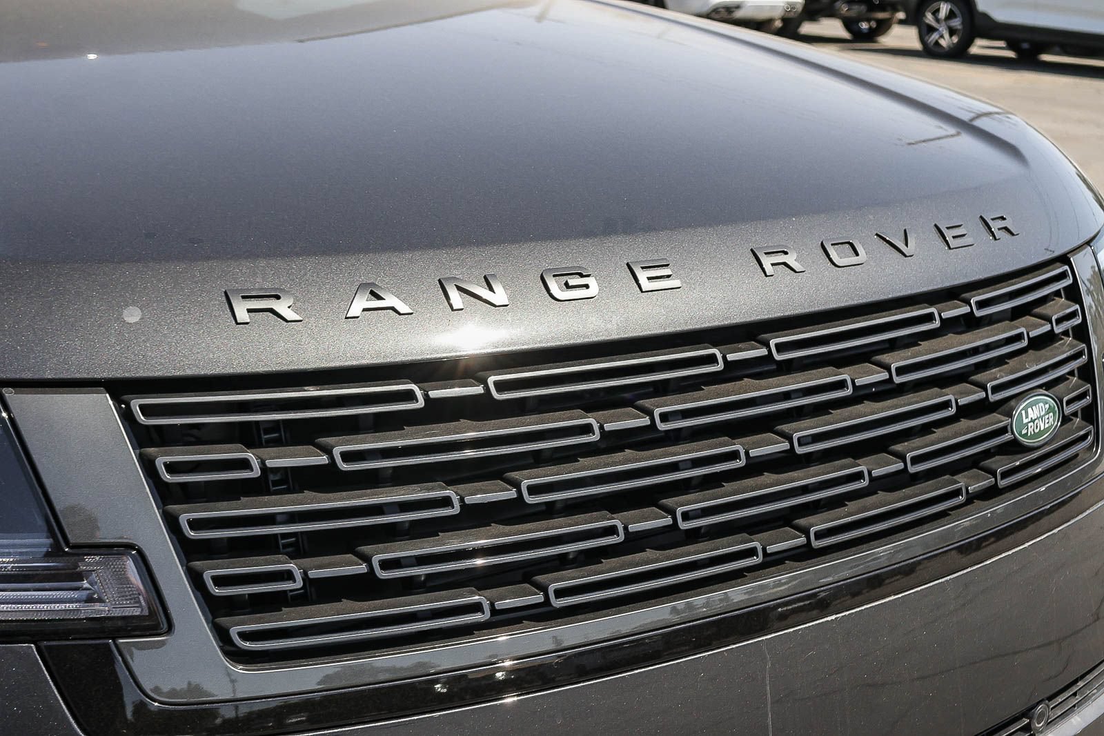 New 2026 Land Rover Range Rover Long Wheelbase SE AWD/4WD image 14