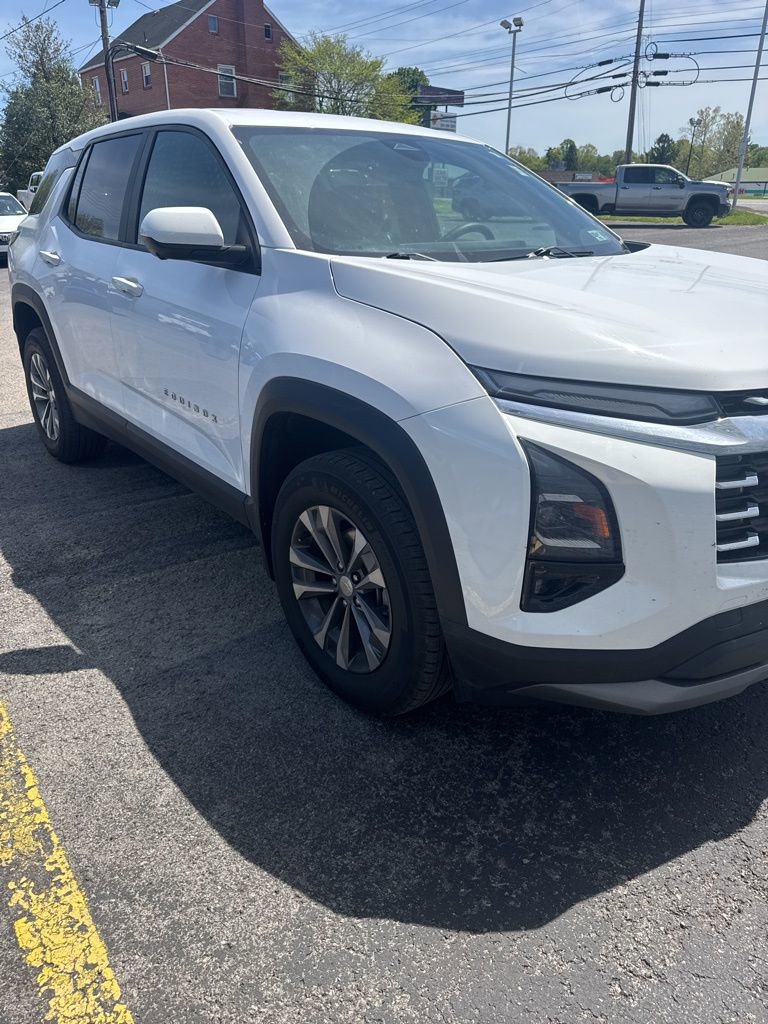 Used 2022 Chevrolet Equinox RS AWD/4WD image 11