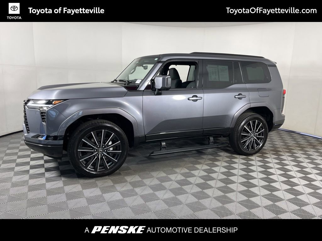 Used 2025 Lexus GX 550 w/ Accessory Package (Z1) AWD/4WD image 2