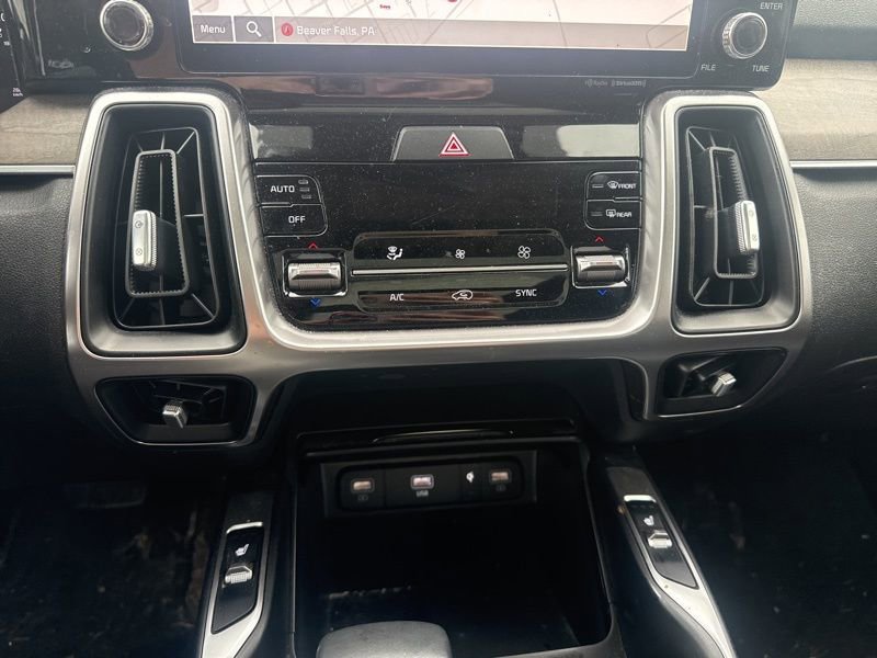 Used 2023 Kia Sorento X-Line EX image 16