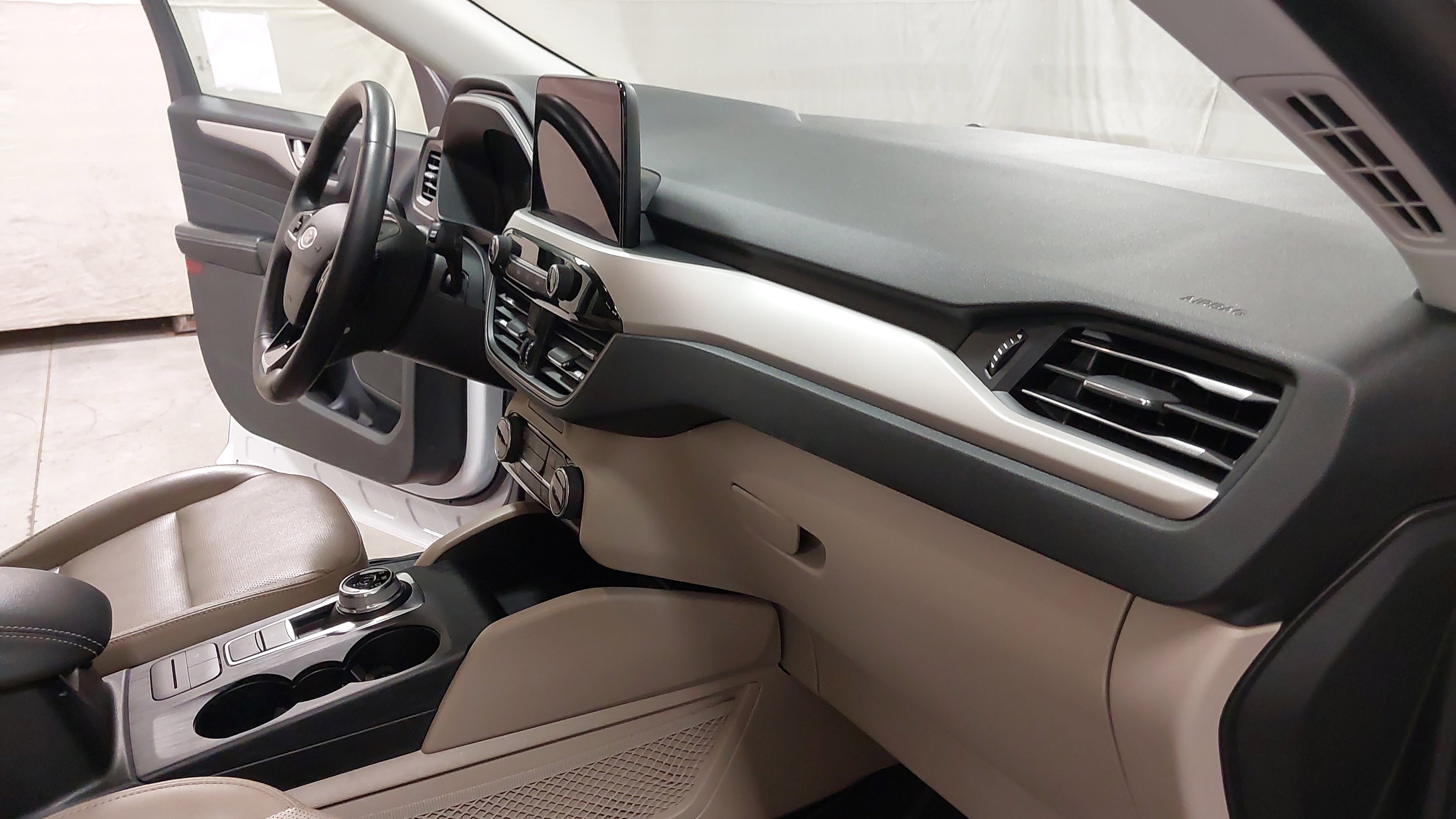 Used 2022 Ford Escape SEL image 29