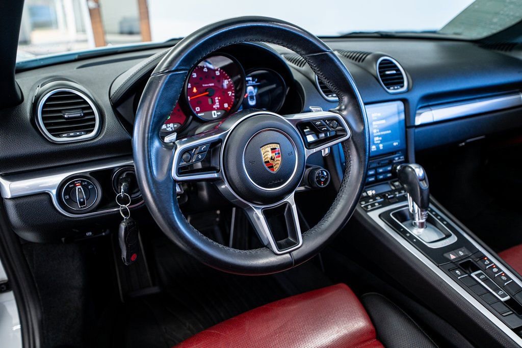 Used 2019 Porsche 718 Boxster image 40