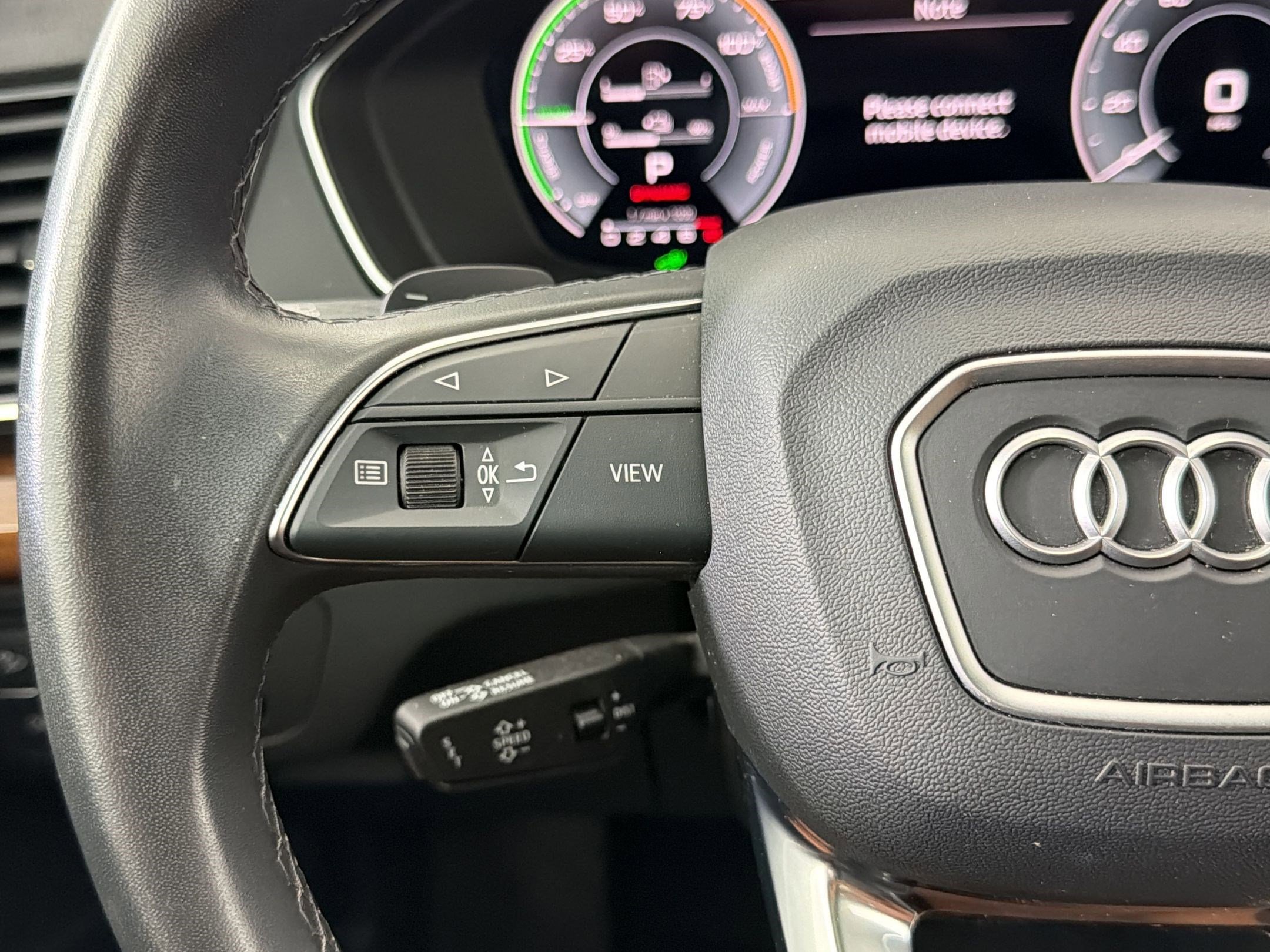 Used 2022 Audi Q5 e Premium Plus w/ Premium Plus Package AWD/4WD image 18