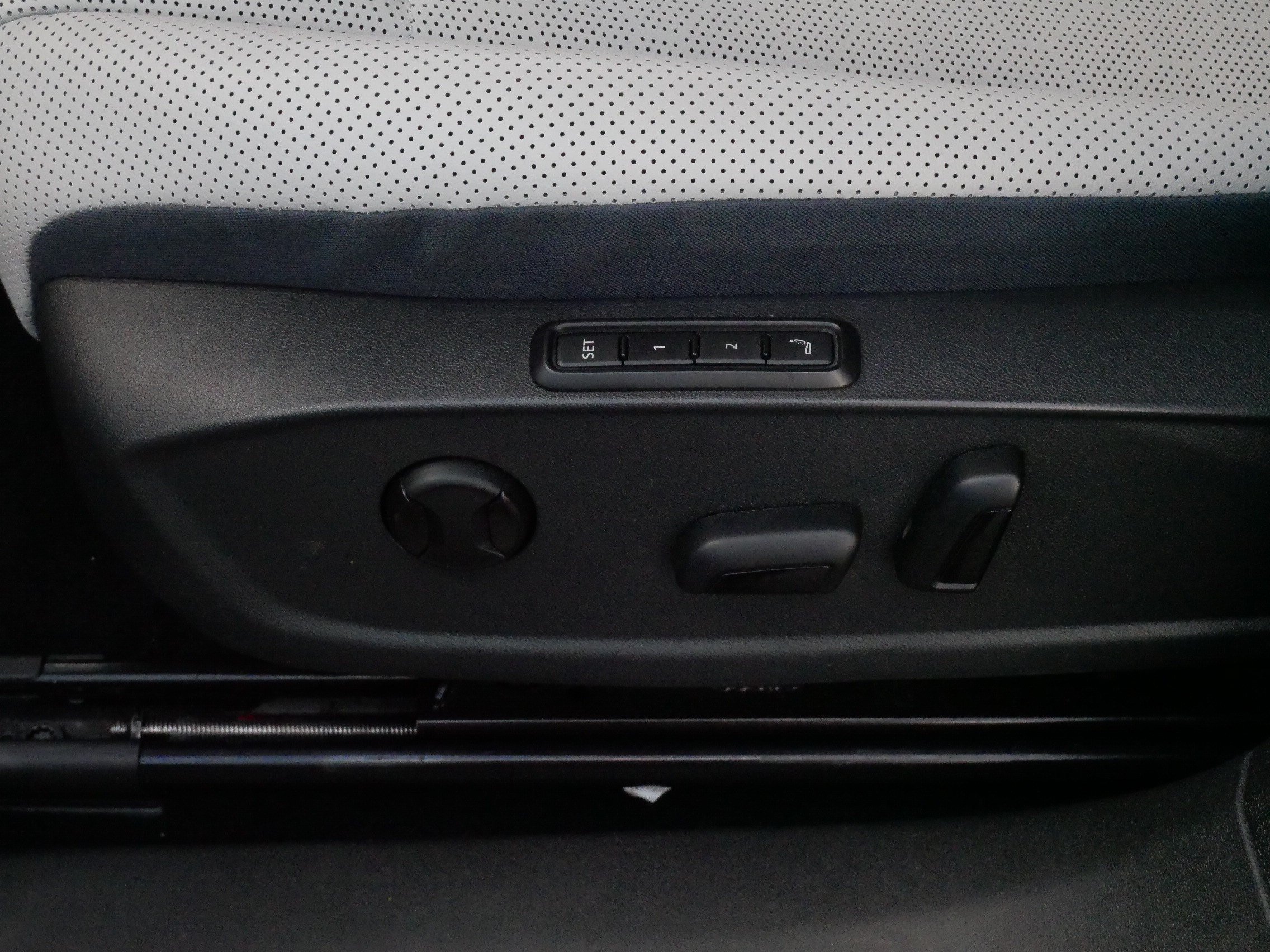 Certified 2025 Volkswagen ID.4 Pro S AWD/4WD image 20