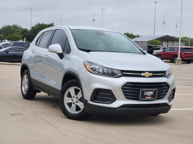 Used 2020 Chevrolet Trax LS FWD video 2