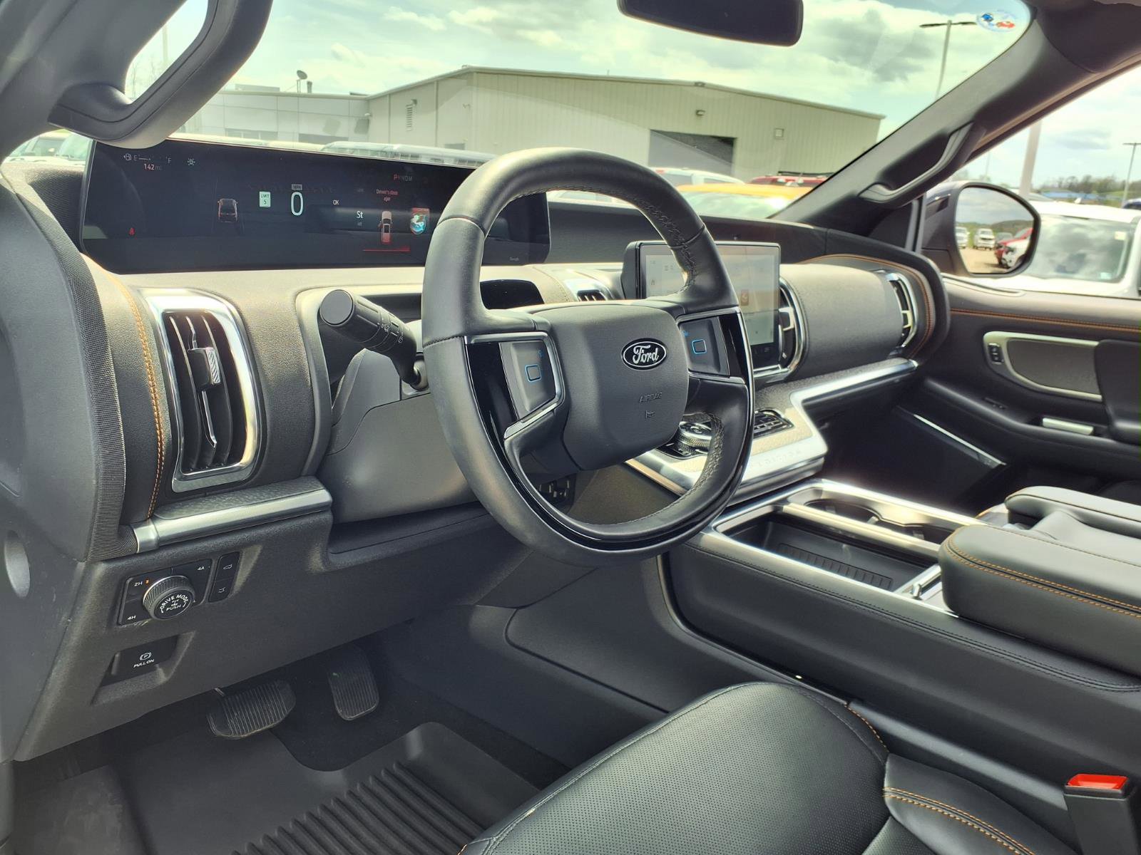 Used 2025 Ford Expedition Tremor image 15