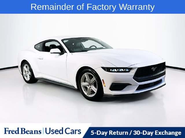 Used 2026 Ford Mustang Premium RWD image 1