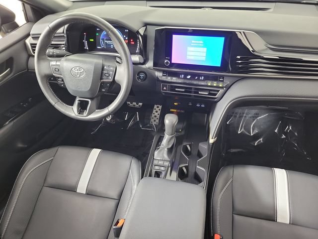Used 2025 Toyota Camry SE w/ Convenience Package FWD image 15