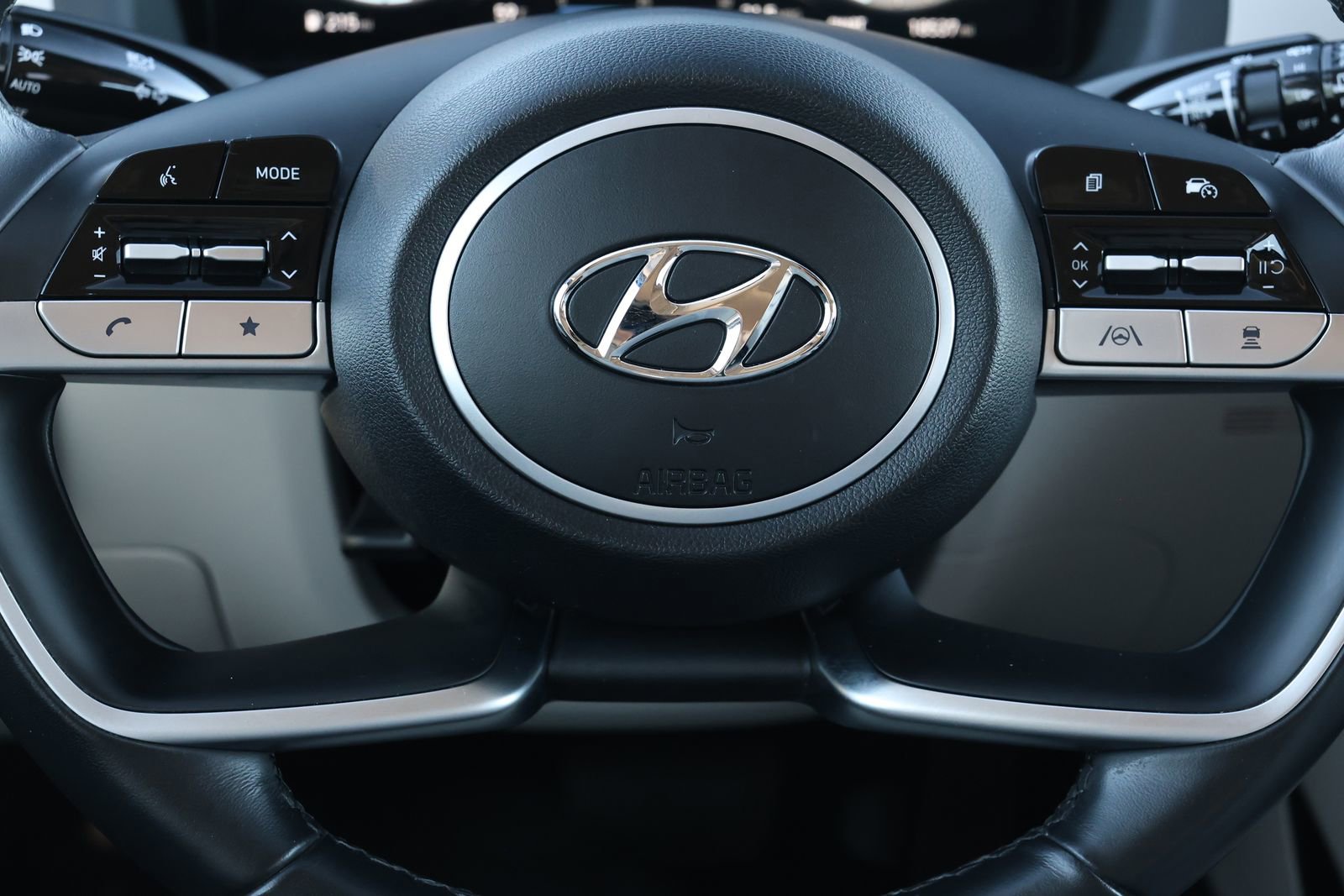 Used 2022 Hyundai Tucson SEL w/ Convenience + Premium Package image 18