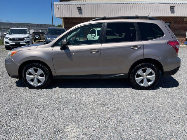 Used 2014 Subaru Forester 2.5i Premium w/ Popular Package #2 AWD/4WD image 10
