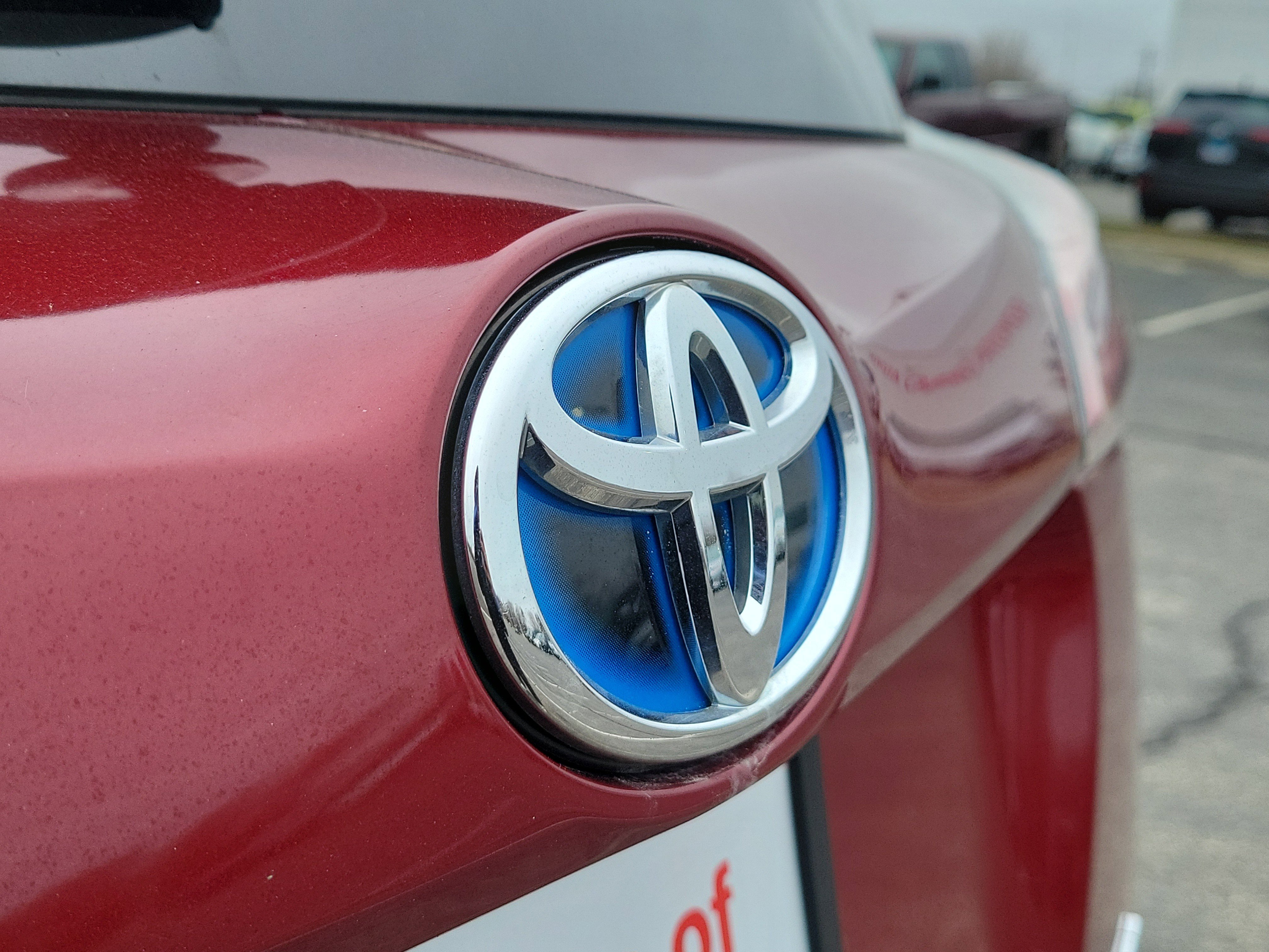 Used 2018 Toyota RAV4 Limited image 6