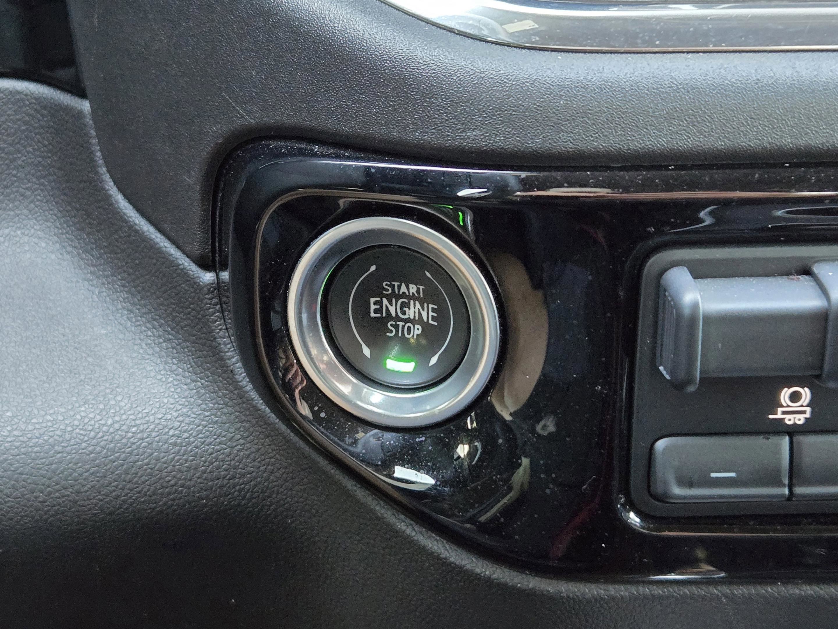 Used 2023 Chevrolet Silverado 1500 High Country w/ Technology Package image 31