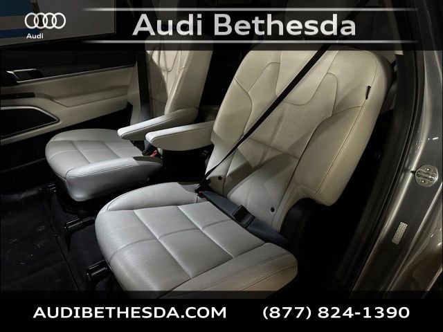Used 2023 Kia Telluride EX w/ EX Captain's Chair Package image 29