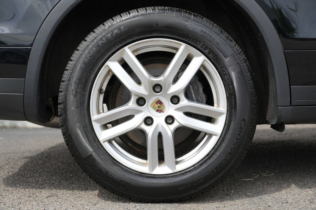 Used 2016 Porsche Cayenne AWD/4WD image 9