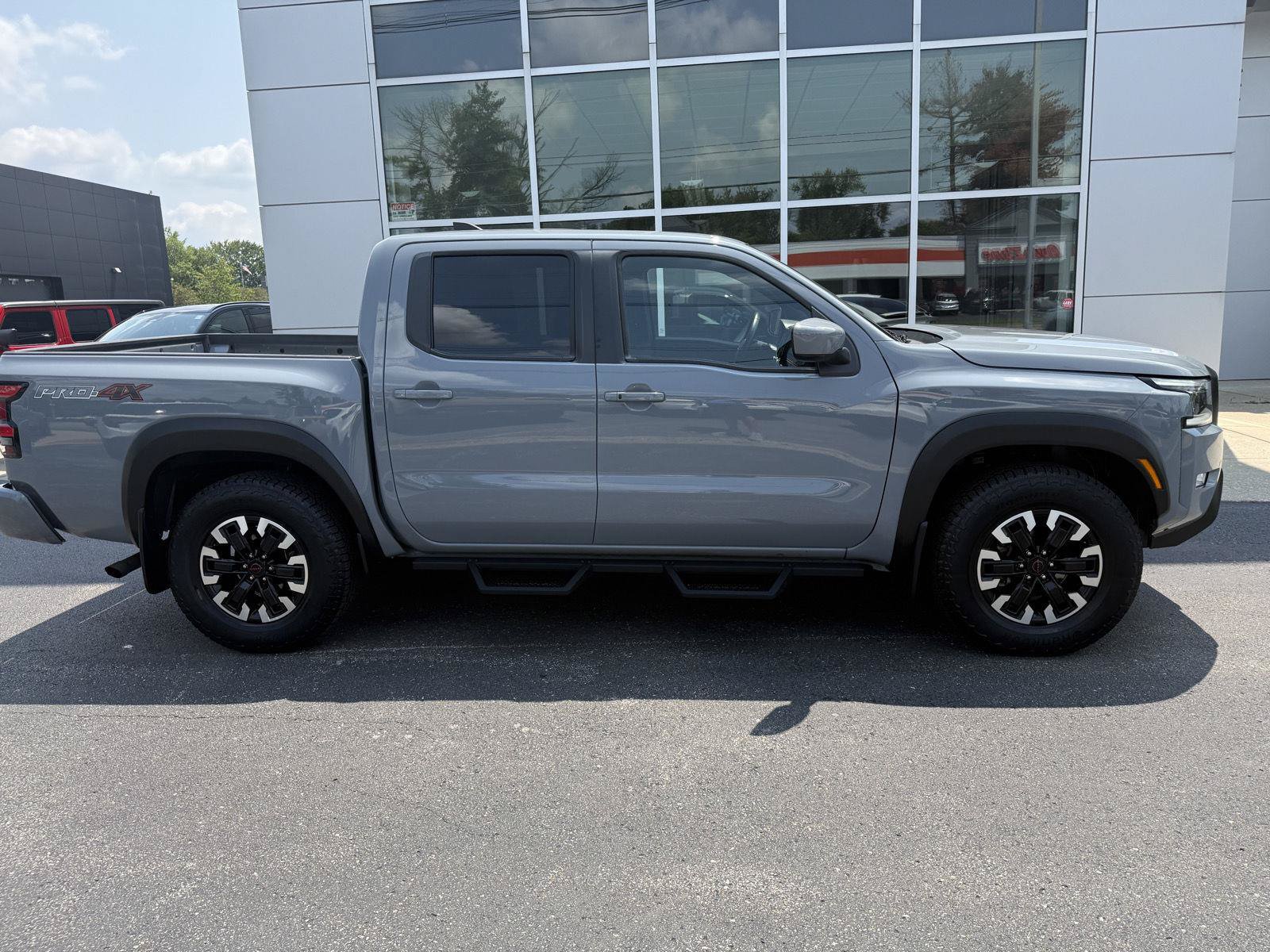 Used 2024 Nissan Frontier PRO-4X w/ Technology Package