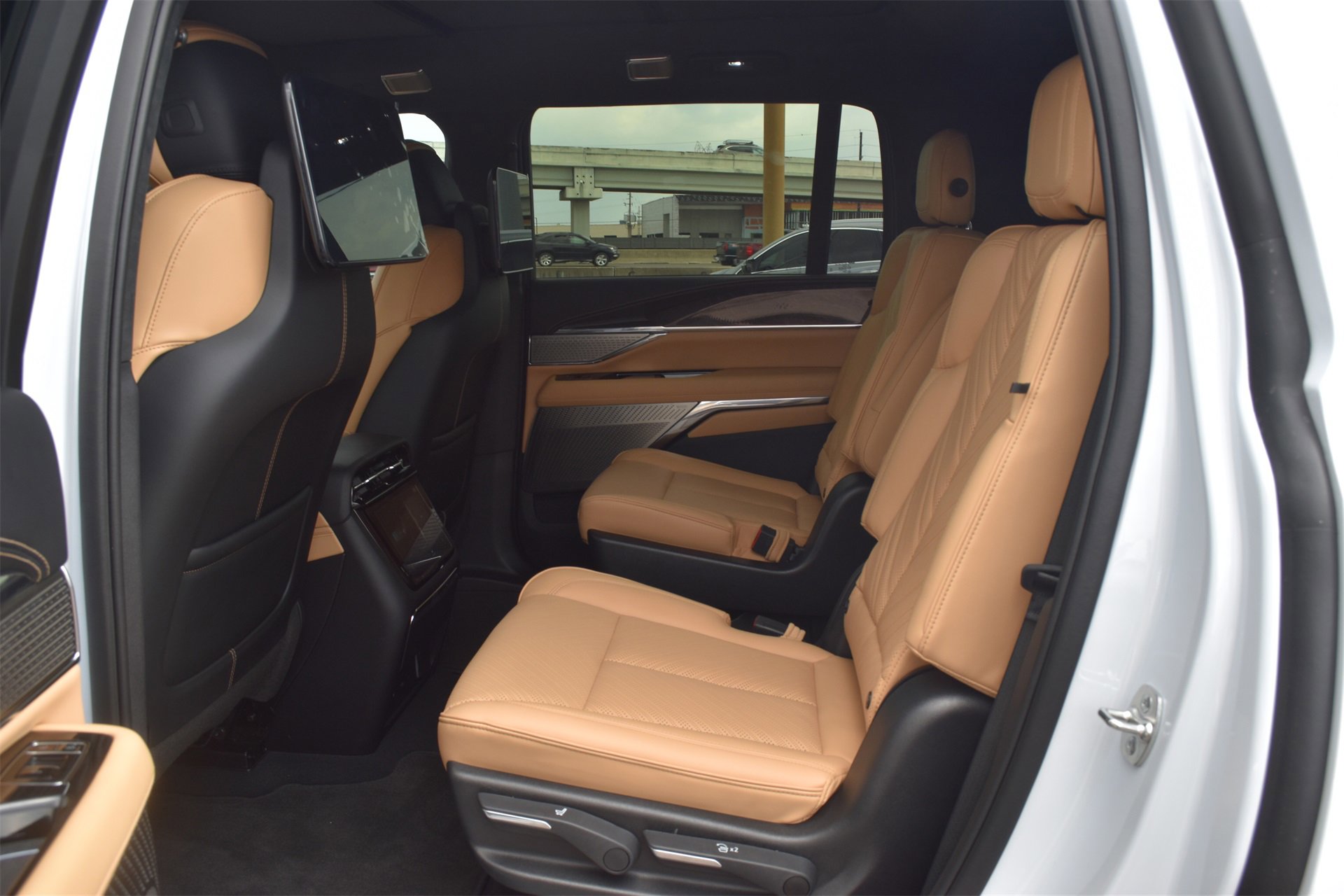 New 2026 Cadillac Escalade IQL Sport 2 image 20