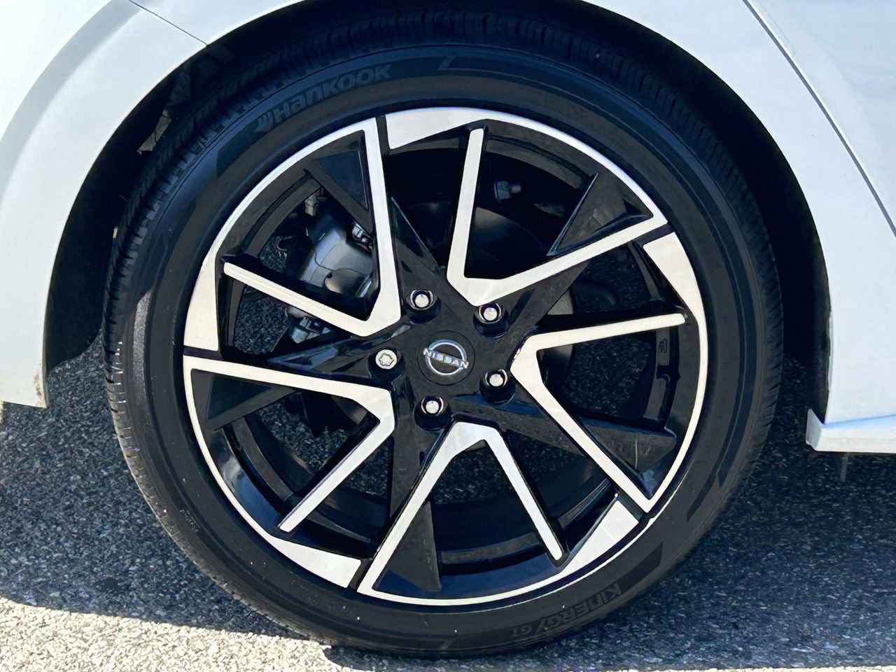 Certified 2025 Nissan Sentra SR image 8