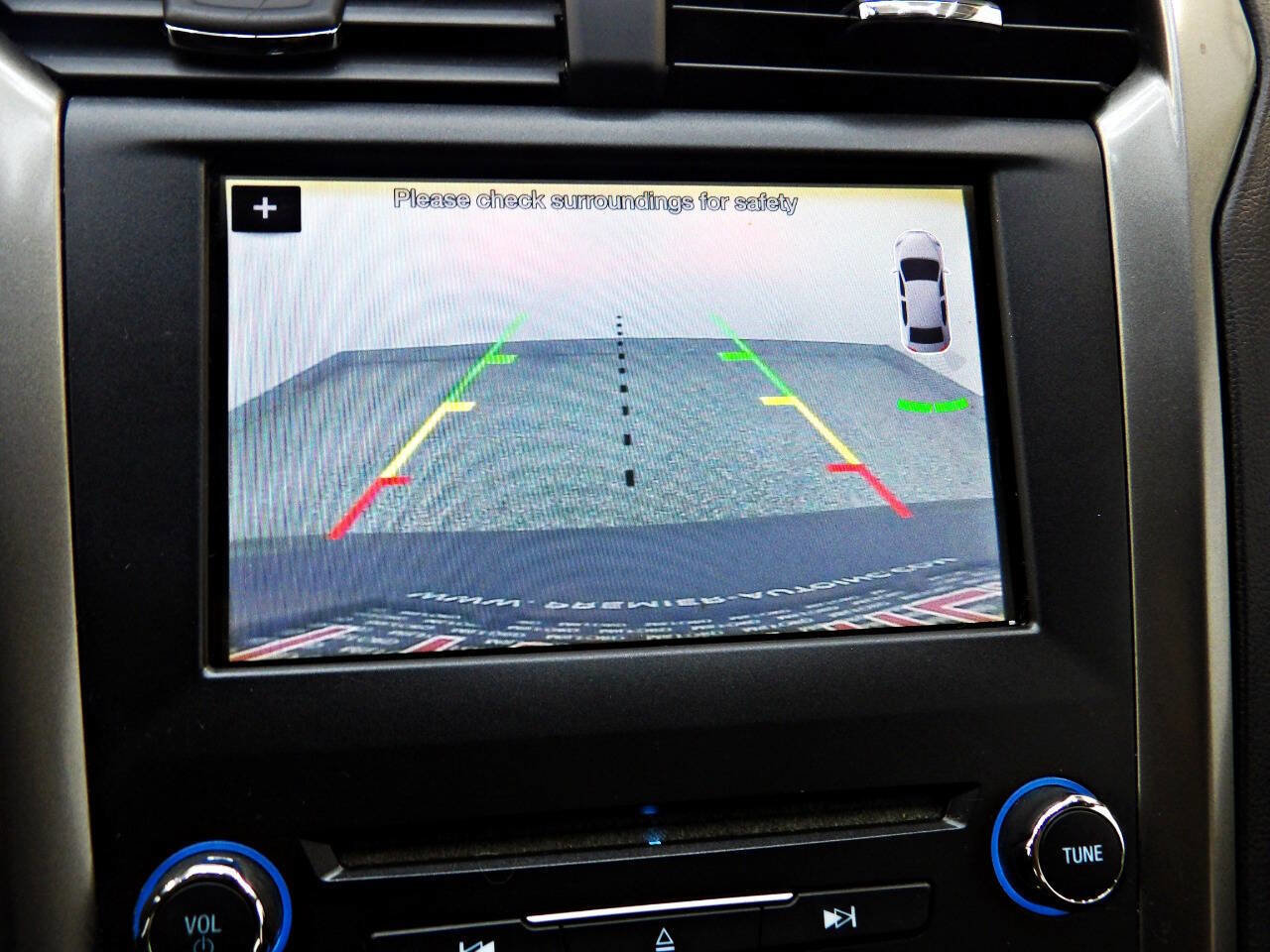 Used 2018 Ford Fusion SE image 16