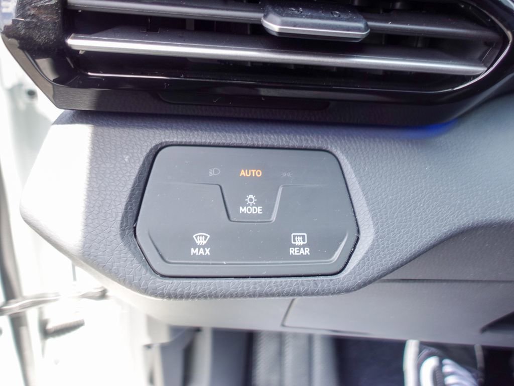 Certified 2024 Volkswagen ID.4 2WD image 15