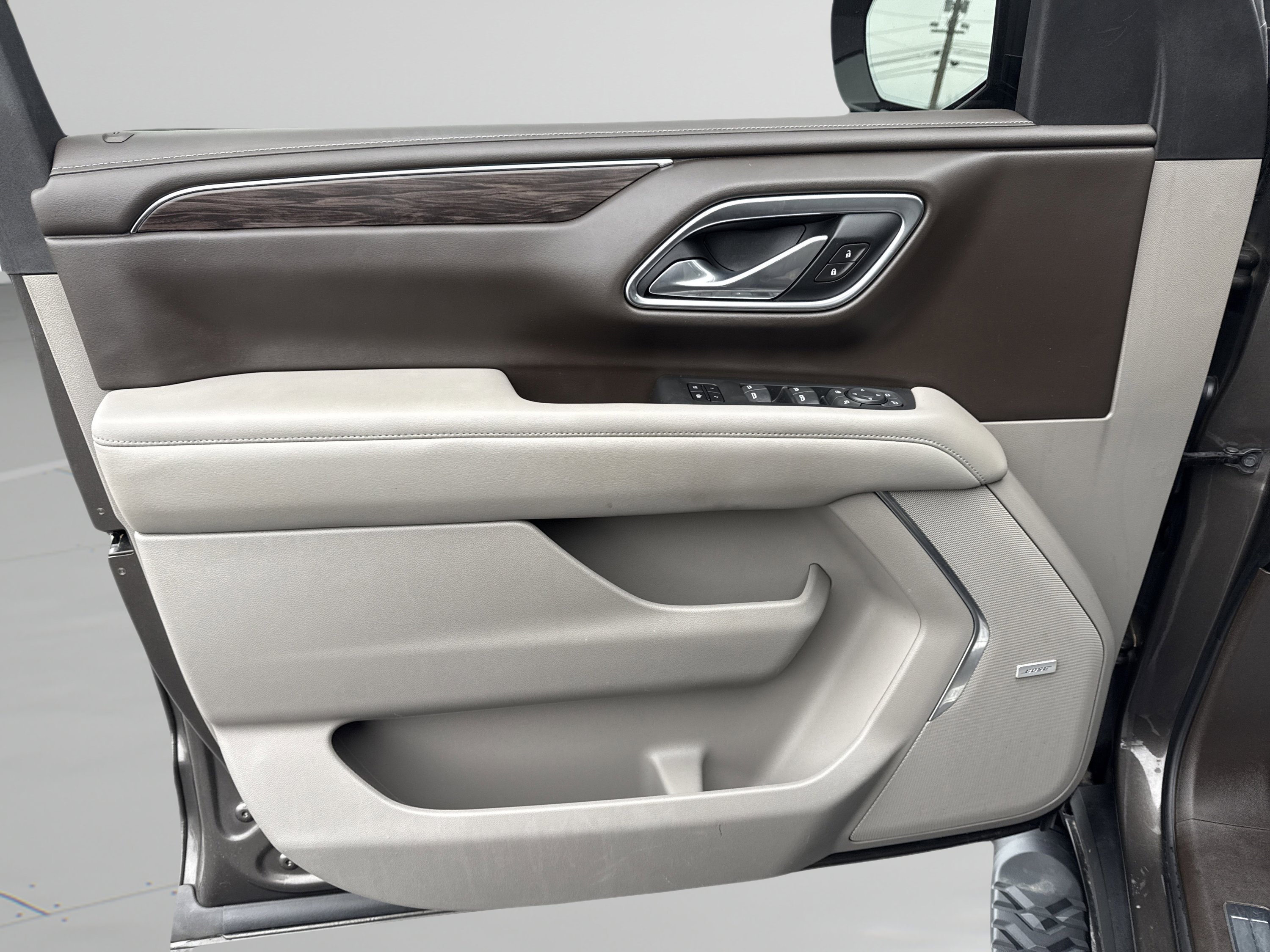 Used 2021 Chevrolet Tahoe Z71 w/ Z71 Off-Road Package image 17